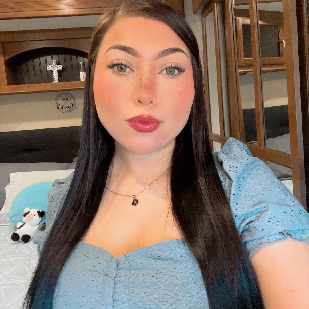 2709lessjulissa