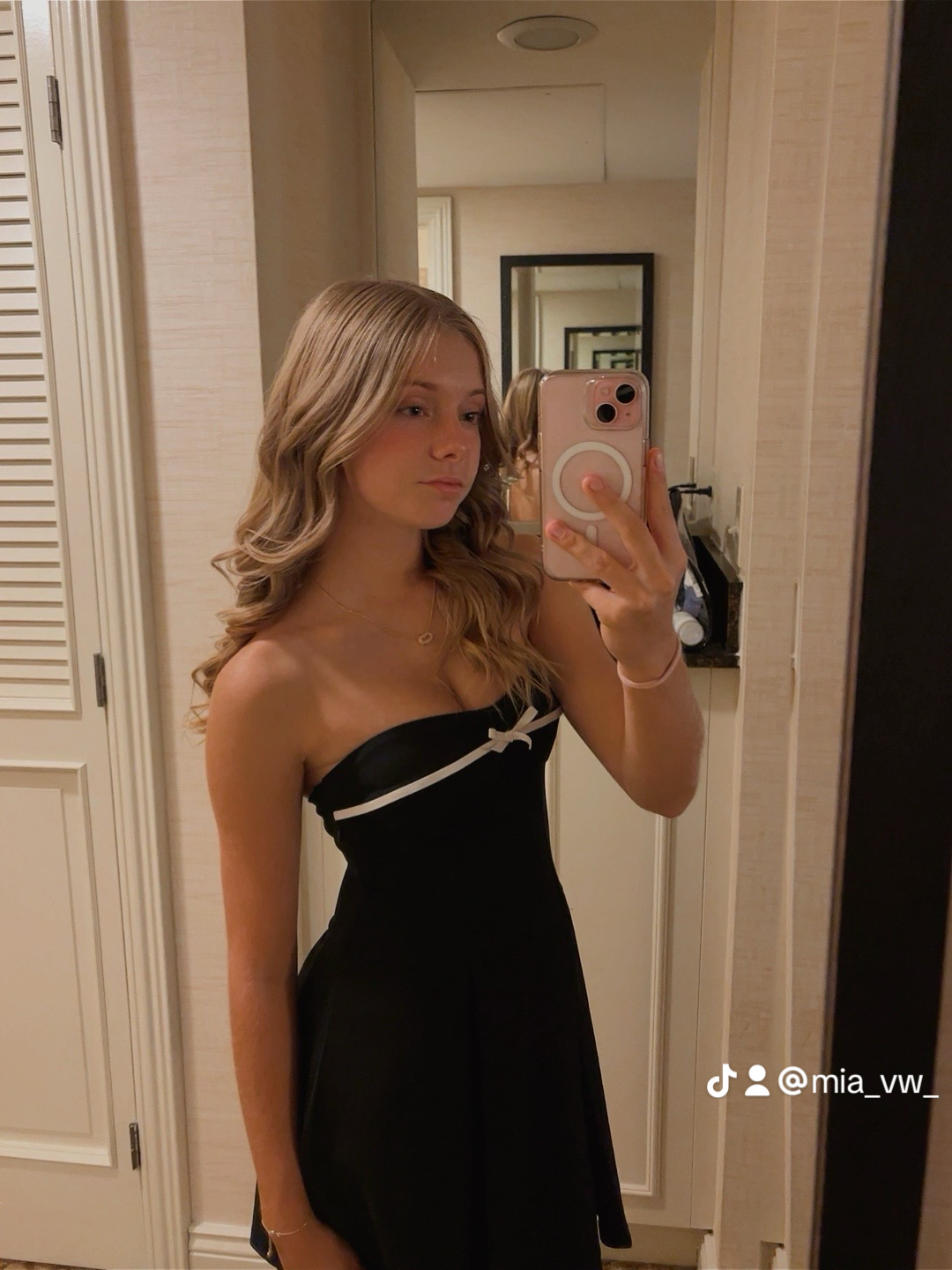 Mia_vw_