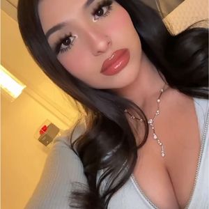 Ayelen Villasenor Instagram and TikTok Influencer Media Kit - ViralMango