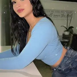 Ayelen Villasenor Instagram and TikTok Influencer Media Kit - ViralMango