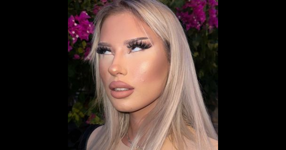 Xotin hikoyalarni kaltakladi